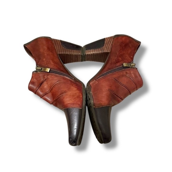 L'Artiste Spring Step Joella‎ Shoes Size 39 Brown Leather Heels Button Detail - Picture 5 of 13